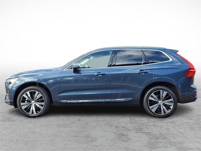 2023 Volvo XC60 Plus Bright Theme
