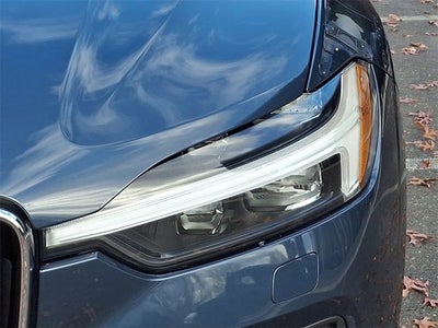 2023 Volvo XC60 Plus Bright Theme